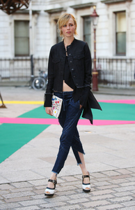 edie_royal_academy_3jun15_hollywood_6.jpg