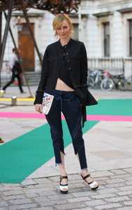 edie_royal_academy_3jun15_hollywood_7.jpg