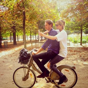 edie_valentino_ss15_derekblasberg_vogue.thumb.jpg.5f847fc8f007c0db4401a145d8d67c52.jpg