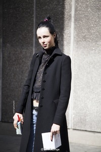 edie_vogue_festival_30mar14_raphaellath.thumb.jpg.28e225b0d087c68095a8daa18986fd6d.jpg