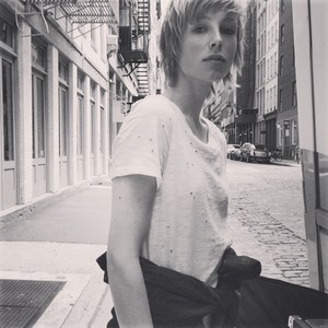 edie_vov_18jul14_billykiddstudio_2.jpg