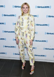 elle-fanning-siriusxm-studio-in-new-york-august-30-2017-5.jpg