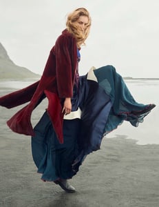 elle-france-august-2017-vanessa-axente-by-alexander-neumann-04.thumb.jpg.583ec8098b74487e796553db5c4f58c6.jpg