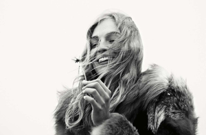 elle-france-august-2017-vanessa-axente-by-van-mossevelde-plus-n-03.thumb.jpg.8fd6c4c06442e4abed05ce398bd0bc15.jpg
