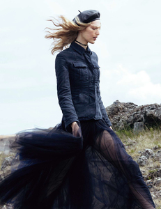elle-france-august-2017-vanessa-axente-by-van-mossevelde-plus-n-09.thumb.jpg.7415fc56799032acc33997250e68cd0a.jpg