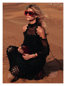 elle_05_2017_fashion-6.thumb.jpg.9b2a85f10b9014e9a74a86ded41a29a9.jpg