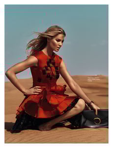 elle_05_2017_fashion-7.thumb.jpg.d188670329197e348eb7fa776ceb7267.jpg