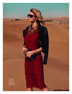 elle_05_2017_fashion-8.thumb.jpg.8ca8b92fbd09c3fb4ee6fc87bd5105ff.jpg