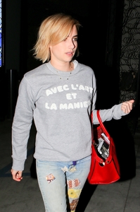 emma-roberts-leaving-nine-zero-one-salon-in-west-hollywood-8217-3.jpg