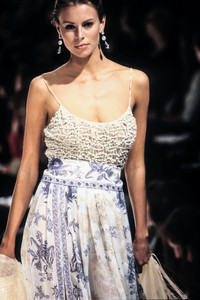 emporio-armani-ss-1994-1.thumb.jpg.b67bdd96a53280705721340ac32bdb96.jpg