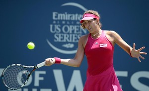 garbine-muguruza-bank-of-the-west-classic-in-stanford-ca-day-2_3.jpg