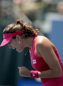 garbine-muguruza-bank-of-the-west-classic-in-stanford-ca-day-2_4.jpg