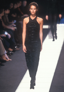 giorgio-armani-fw-1997-1.thumb.png.5916e278ada3f8f2a110cd3dd0a8a1aa.png