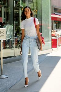 gizele-oliveira-style-arrives-at-casting-for-2017-victoria-s-secret-fashion-show-in-nyc-08-17-2017-14.jpg