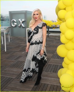 gwen-stefani-says-her-kids-are-not-interested-in-her-career-03.jpg