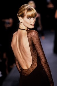 halston-fw-1997-2.thumb.jpg.0cb94d44b6f162fc35a7b62f1a129015.jpg