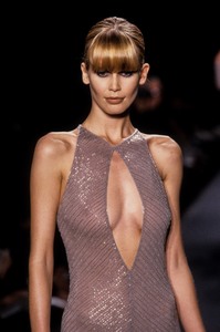 halston-fw-1997-4.thumb.jpg.2304e7dcc99f8bc1e7ade7e5c018af47.jpg
