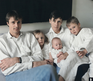 hicks-vogue-deutschland.thumb.jpg.da1c35b3cc32e3dba1110e2d8b613886.jpg