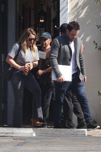 hilary-duff-leaving-a-meeting-in-la-83017-23.jpg