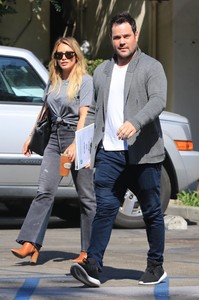 hilary-duff-leaving-a-meeting-in-la-83017-37.jpg