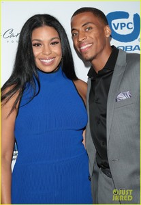 jordin-sparks-makes-first-red-carpet-appearance-with-boyfriend-dana-isaiah-04.jpg