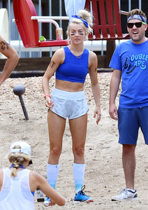 julianne-hough-a-birthday-party-in-big-bear-lake-august-6-43-pics-5.jpg