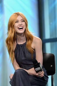 katherine-mcnamara-inside-build-studios-in-nyc-08-14-2017-1.thumb.jpg.622351d6aa9b3787789dd99a22fcb3ff.jpg