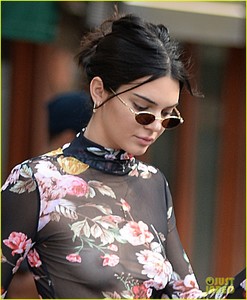 kendall-jenner-wears-another-see-through-top-hailey-baldwin-06.jpg