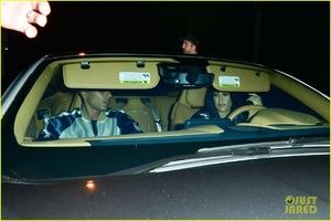 kourtney-kardashian-boyfriend-younes-bendjima-couple-up-for-late-night-church-service-03.jpg