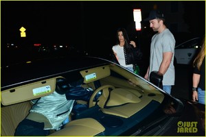 kourtney-kardashian-boyfriend-younes-bendjima-couple-up-for-late-night-church-service-12.jpg