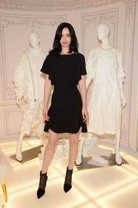 krysten-ritter-celebrates-the-10th-birthday-of-10022shoe-at-saks-fifth-avenue-in-ny-august-17-2017-7.jpg