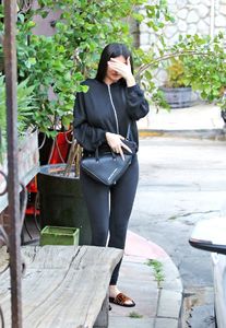 kylie-jenner-in-spandex-out-in-los-angeles-08-15-2017-3.jpg