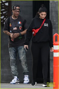 kylie-jenner-tries-to-sneak-out-of-nobu-gets-caught-by-fan-03.jpg