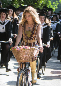 lily-james-on-the-set-of-quotmamma-mia-here-we-go-againquot-in-england-82517.jpg