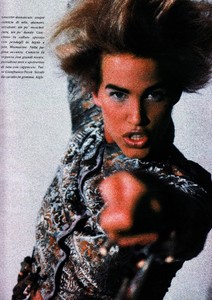 marie_claire_italia_dec_1990_23.thumb.jpg.5839d4f9c115633d319ac54b272864de.jpg