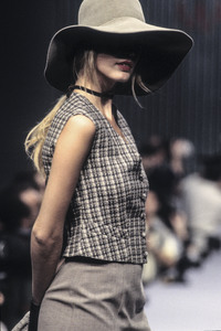 mariella-burani-fw-1994-3.thumb.jpg.33f51963a0ddc47e5532328f6418a210.jpg