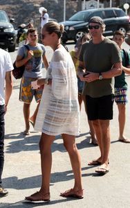 natasha-poly-and-peter-bakker-mykonos-greece-08-17-2017-4.jpg