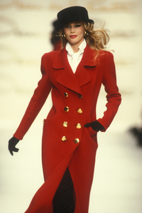 oscar-de-la-renta-fw-1992-7.thumb.jpg.0a0966c7faab240526acc766017c2e38.jpg