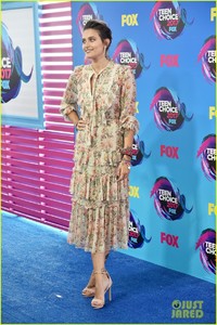 paris-jackson-teen-choice-awards-2017-03.jpg