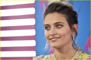 paris-jackson-teen-choice-awards-2017-08.jpg