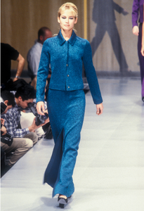 salvatore-ferragamo-aw-1996-1.thumb.png.c39fc0ee52c0253660df7ee391e5a238.png