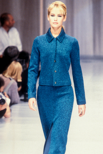 salvatore-ferragamo-aw-1996-2.thumb.png.391e12030e6edeac9b901a390d9c9356.png