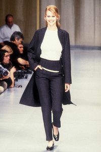 salvatore-ferragamo-fw-1996-1.thumb.JPEG.911f6915b240730e974a3dca2cc44bd9.JPEG