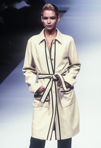 salvatore-ferragamo-ss-1997-2.thumb.png.799fd64c3802c2fffeae4b1db9150283.png