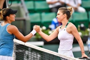 simona-halep-french-open-tennis-tournament-in-roland-garros-paris-06-01-2017-10.jpg