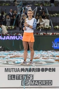 simona-halep-mutua-madrid-open-tennis-may-2017-12.jpg