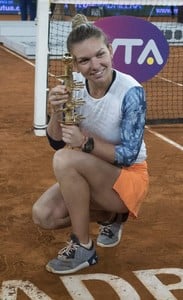 simona-halep-mutua-madrid-open-tennis-may-2017-24.jpg