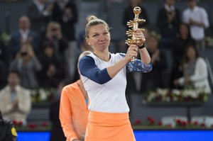 simona-halep-mutua-madrid-open-tennis-may-2017-8.jpg