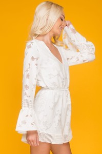 st0812d-white-floral-5.jpg