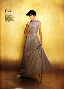 us_vogue_feb_1996_45.thumb.jpg.153785237701181f88cda13501855b67.jpg